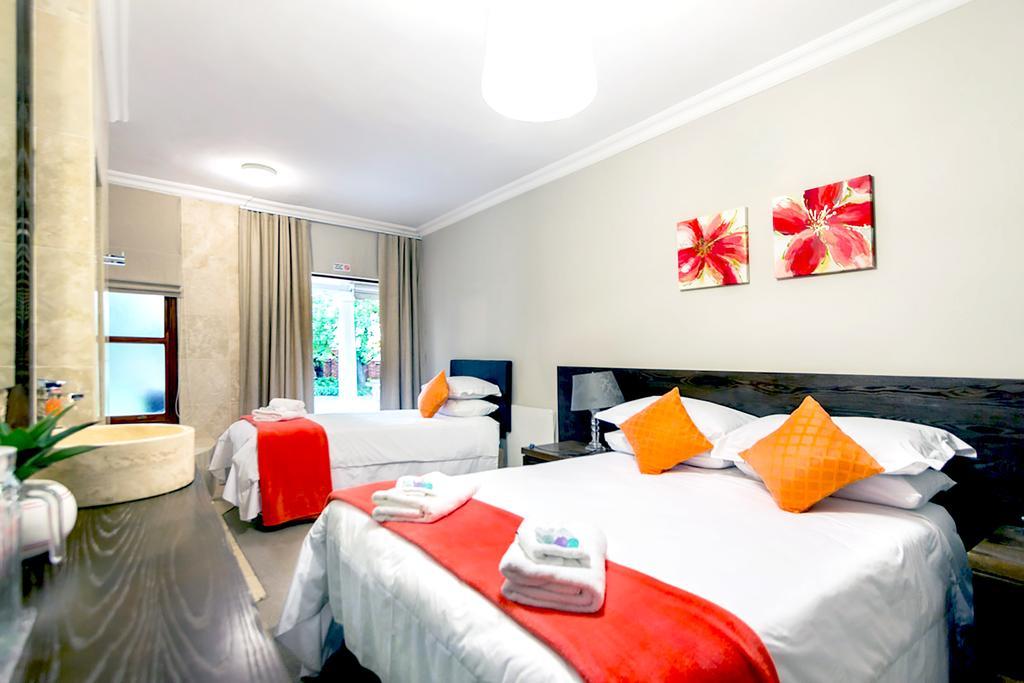 Or Tambo Guest House 켐턴파크 외부 사진